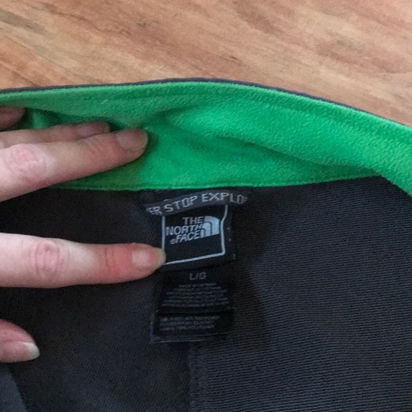 Men’s north face size large - Picture 2 of 2